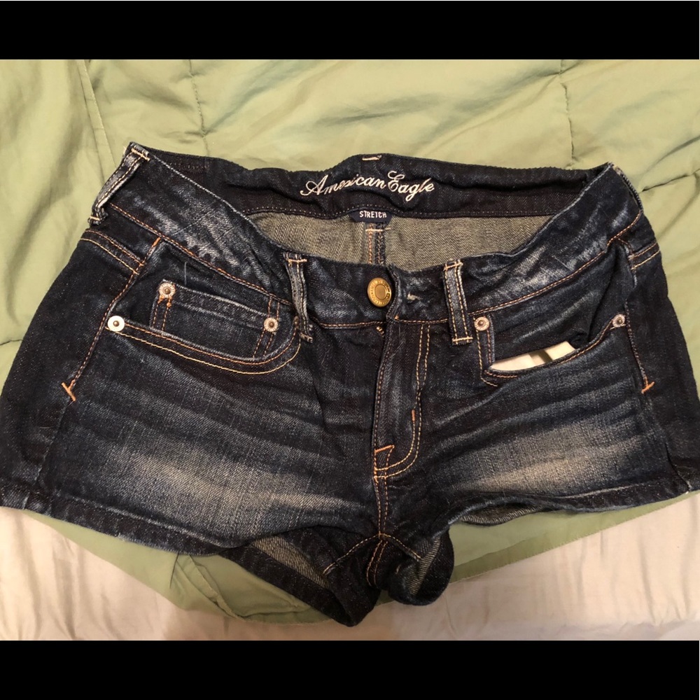 Short, dark denim American Eagle shorts